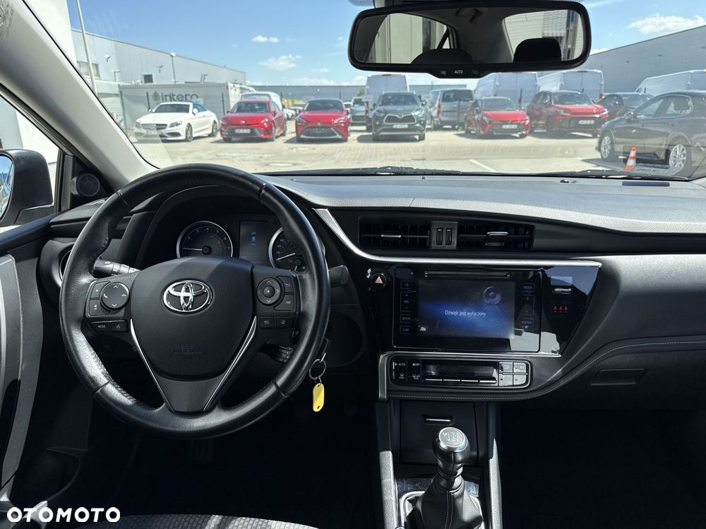 Toyota Corolla - 9