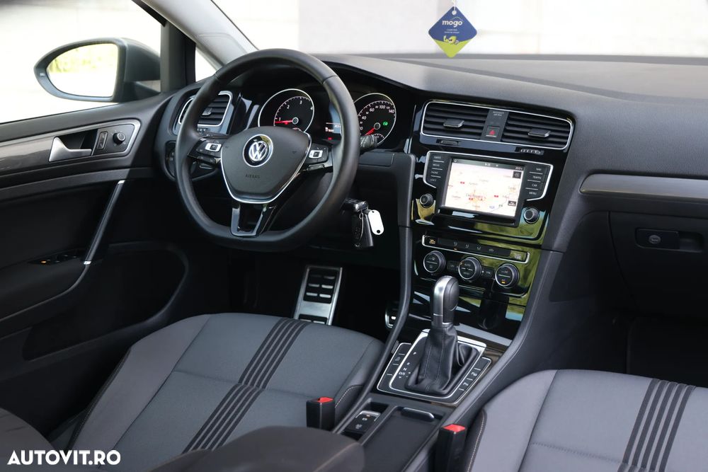 Volkswagen Golf 1.6 TDI DPF BMT DSG Comfortline - 18