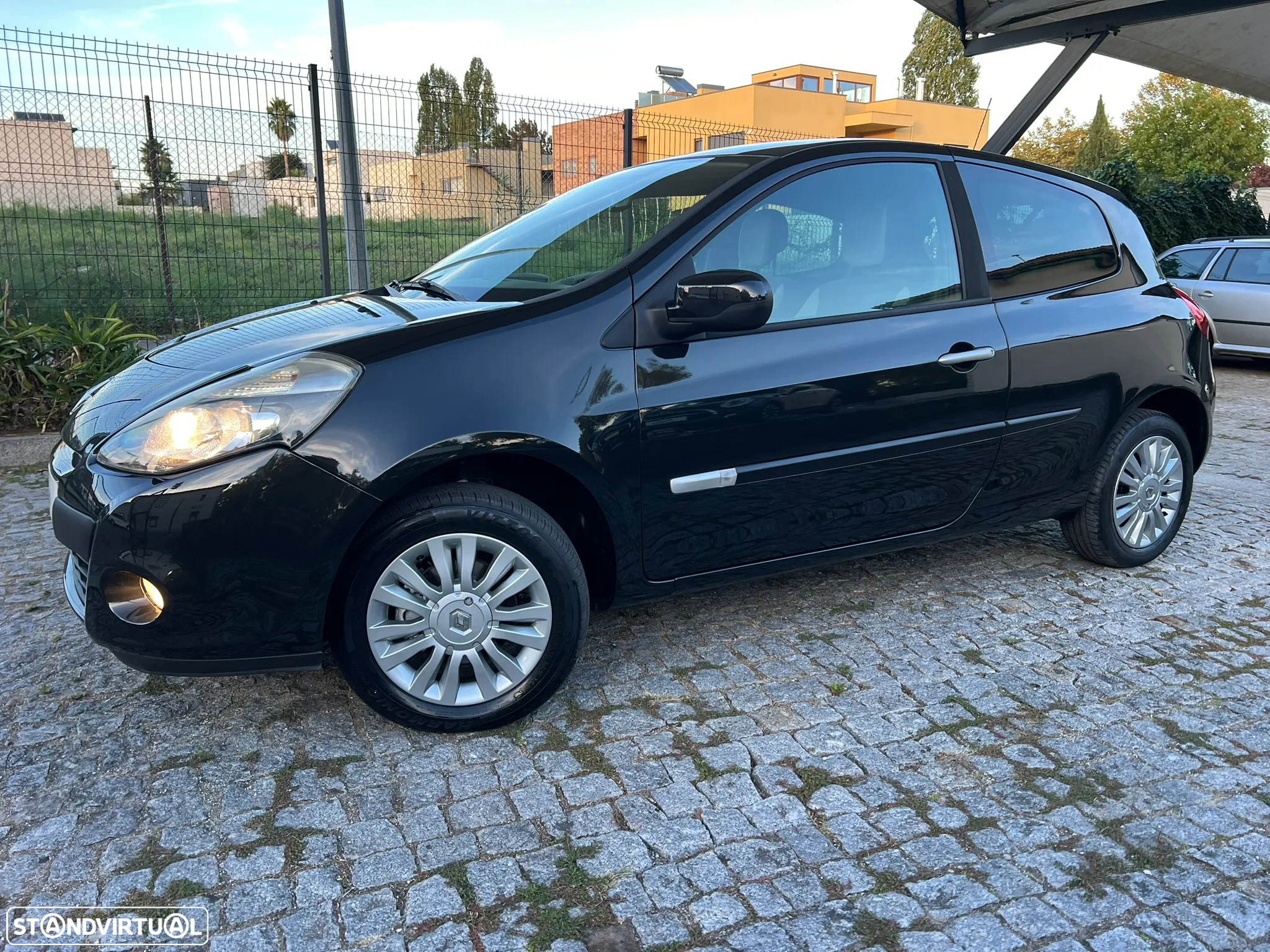 Renault Clio 1.2 16V GT 130g - 9