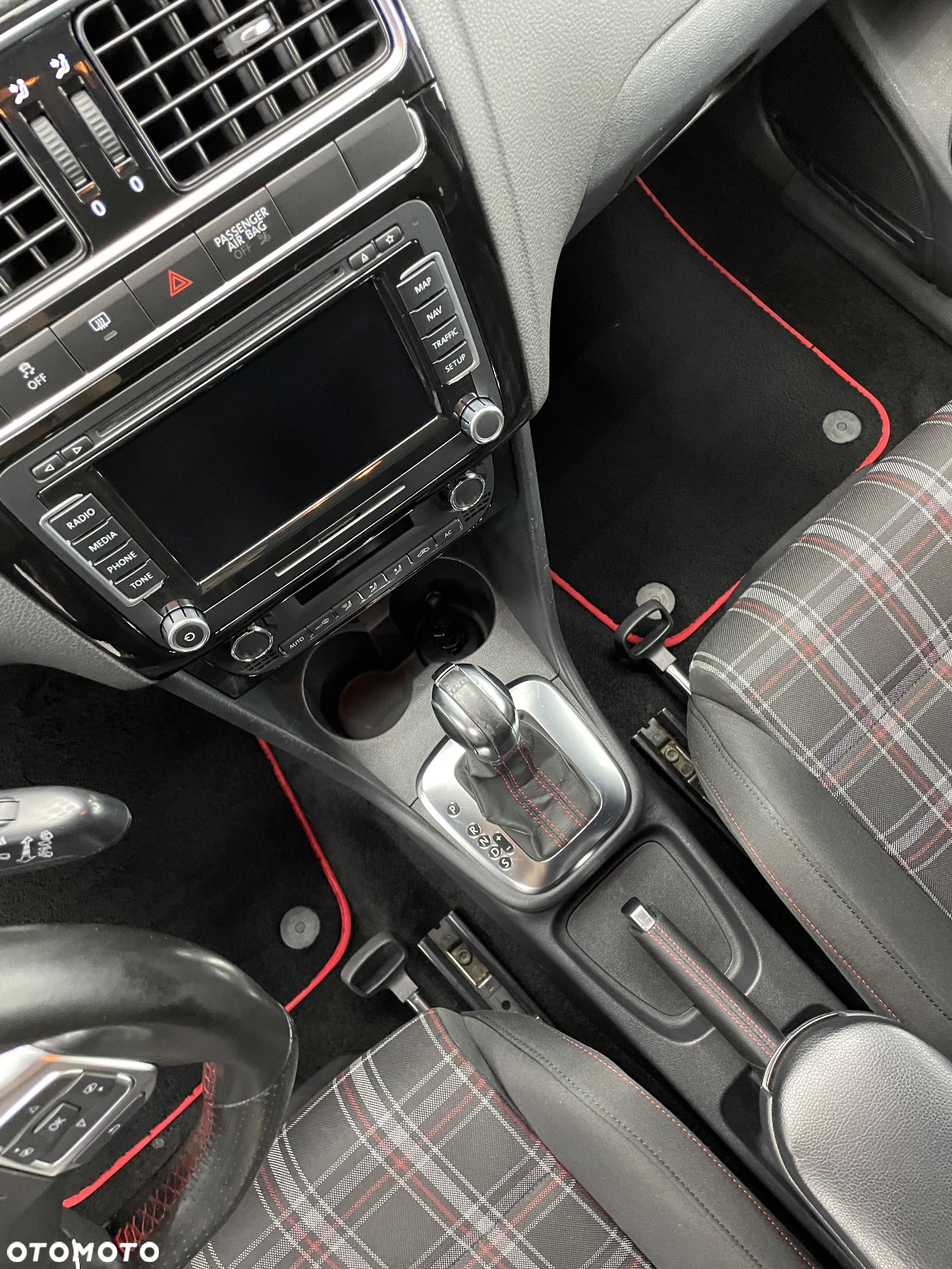 Volkswagen Polo 1.4 TSI GTI DSG - 5