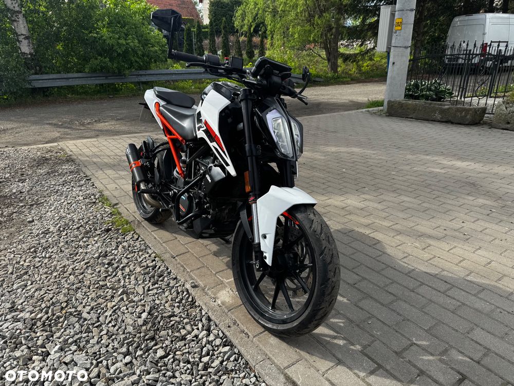 KTM Duke - 19