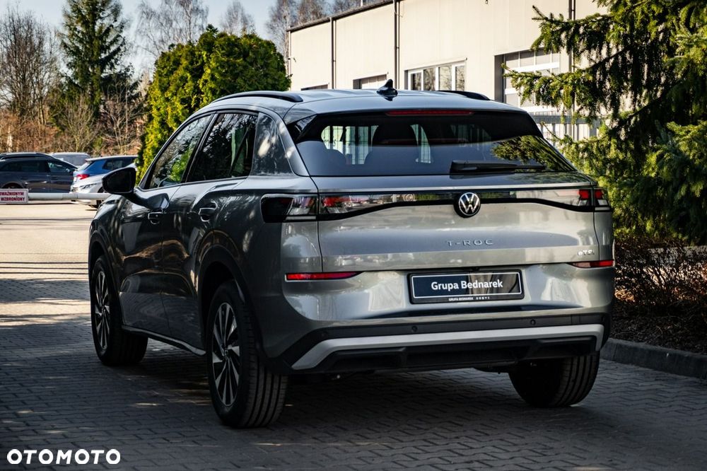 Volkswagen T-Roc - 16