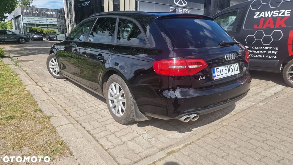 Audi A4 Limousine - 3