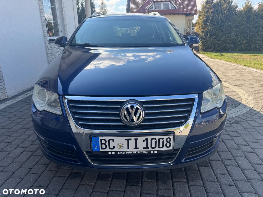 Volkswagen Passat 1.6 FSI Comfortline - 2