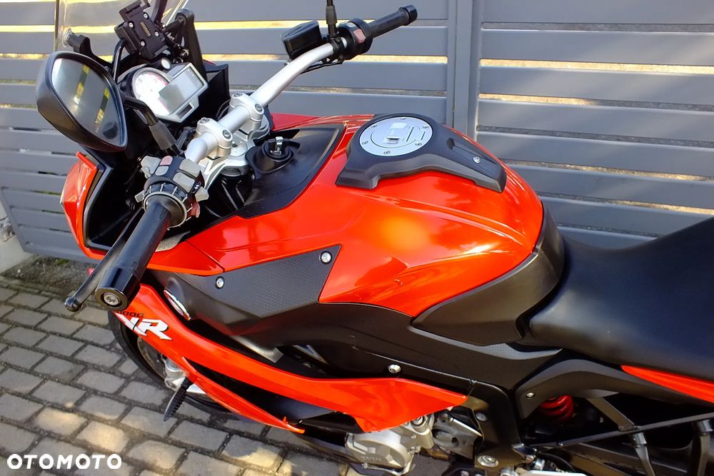 BMW XR - 8