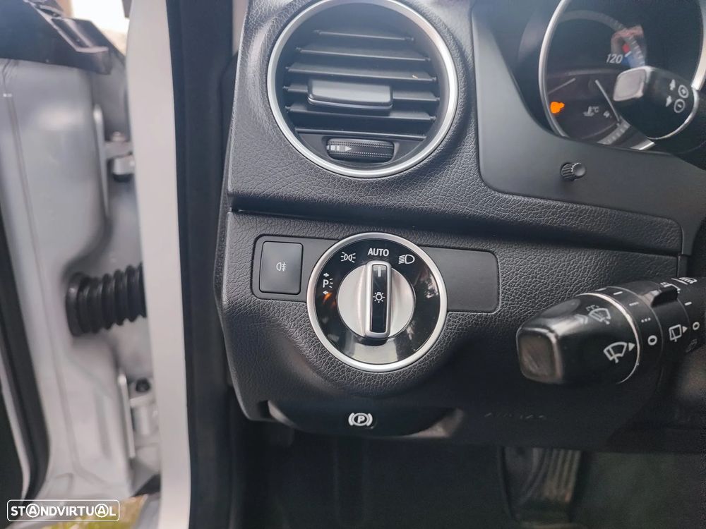 Mercedes-Benz C 220 CDi Elegance BlueEfficiency Aut. - 12