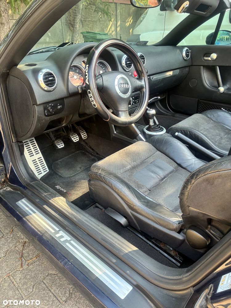 Audi TT Roadster - 8