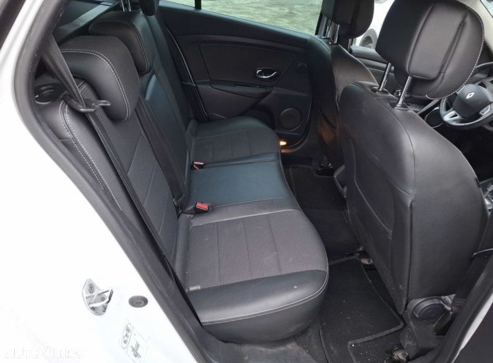 Renault Megane ENERGY dCi 110 Start & Stop Bose Edition - 7