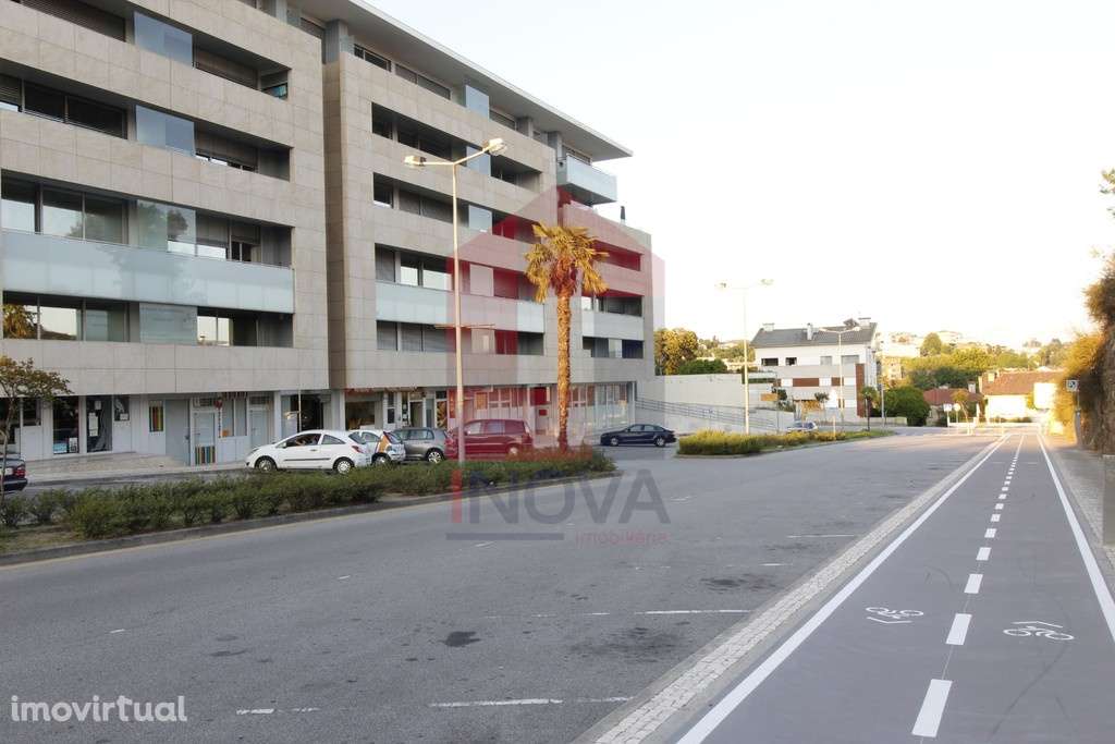 Loja, Vila Verde - Grande imagem: 2/8