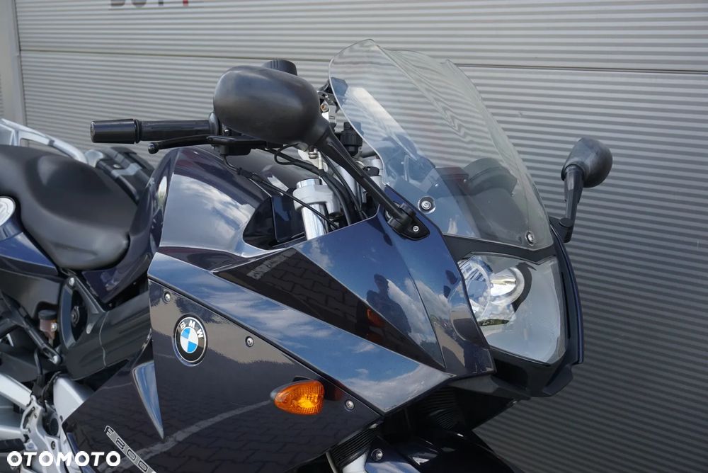 BMW F - 10
