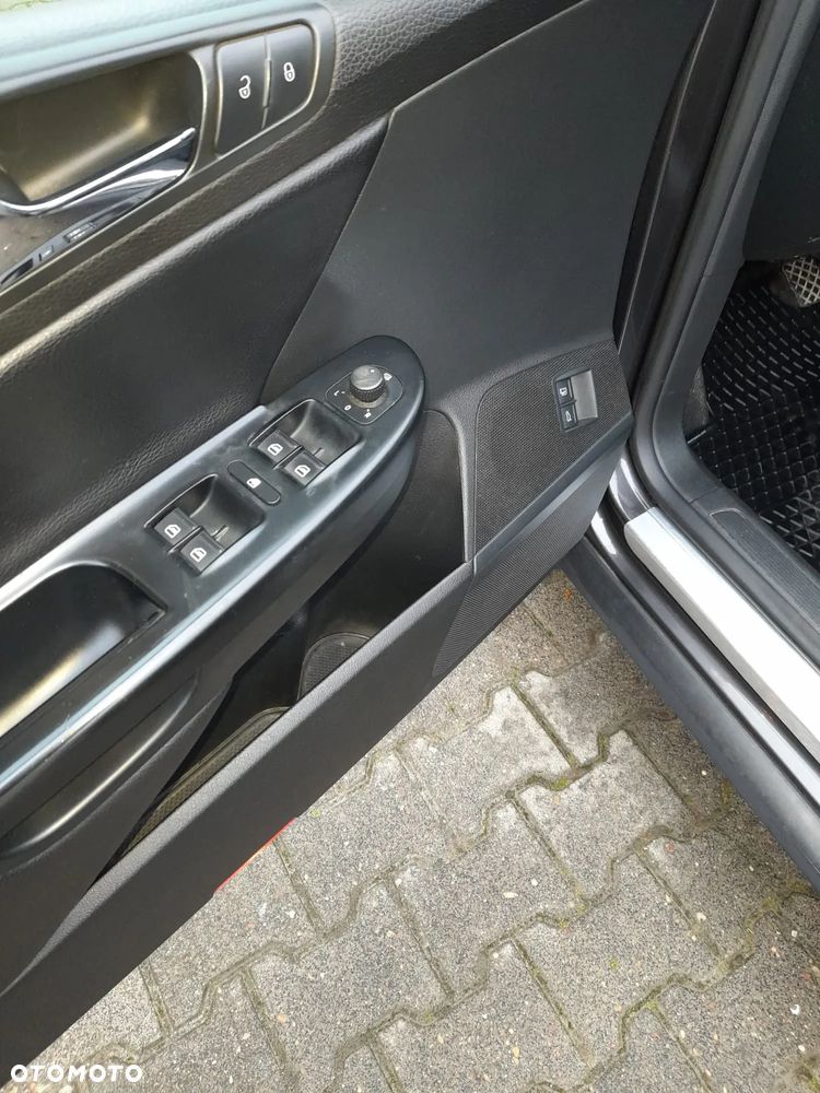 Volkswagen Passat 2.0 TDI 4Mot Highline - 12