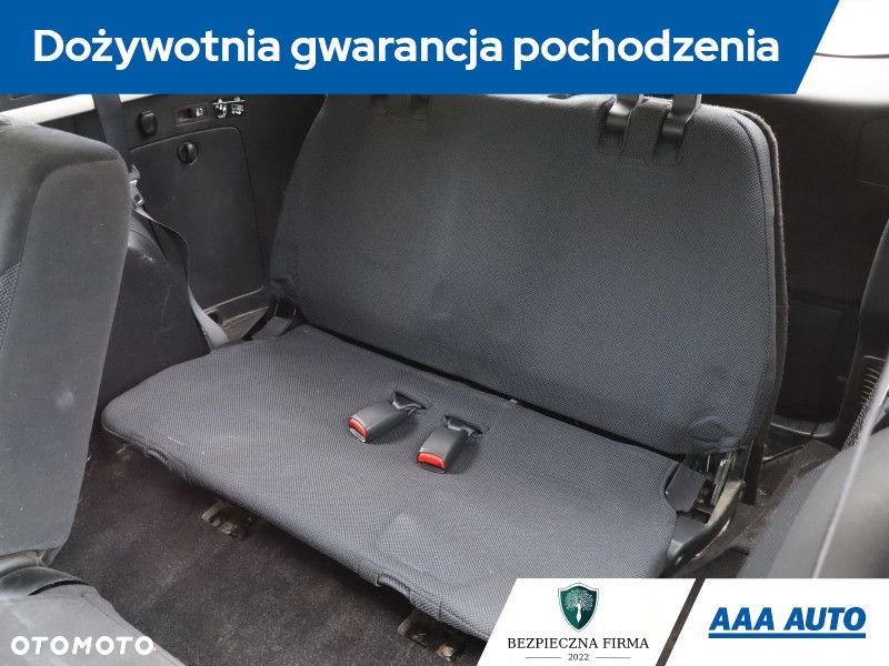 Mitsubishi Outlander - 21