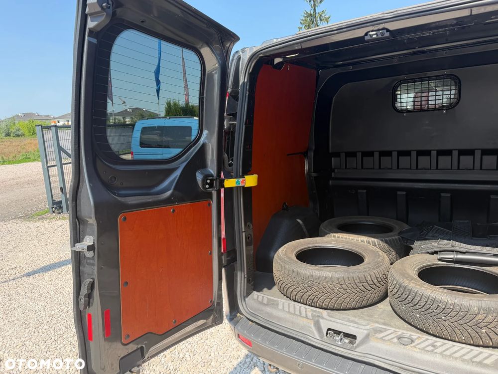 Ford TRANSIT CUSTOM - 24