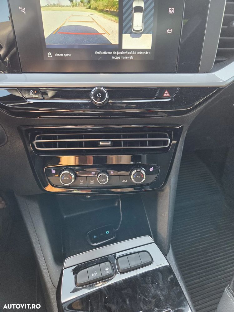 Opel Mokka 1.2 136 e-DCT MHEV GS - 12