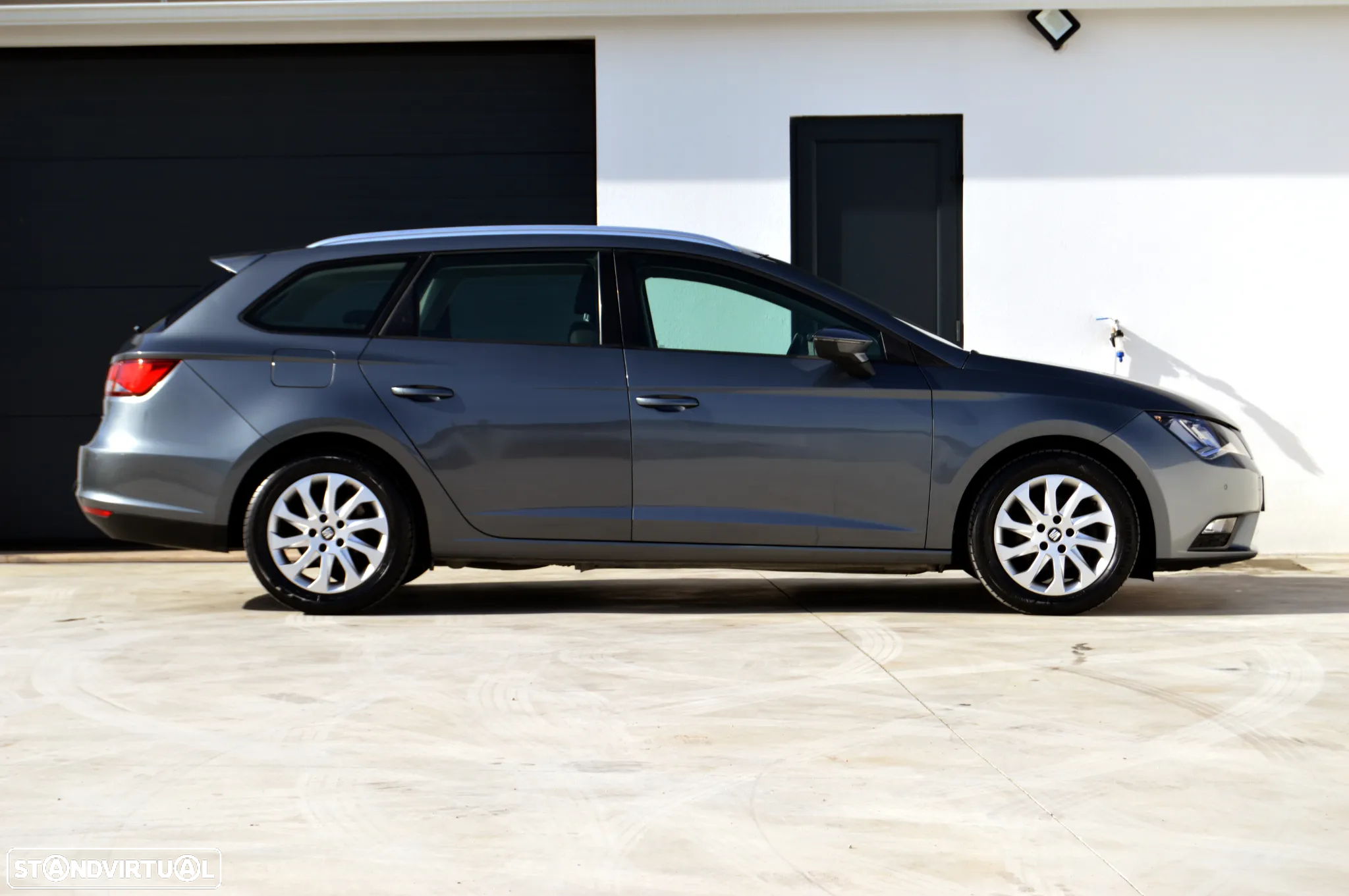 SEAT Leon ST 1.6 TDI Style Ecomotive - 9