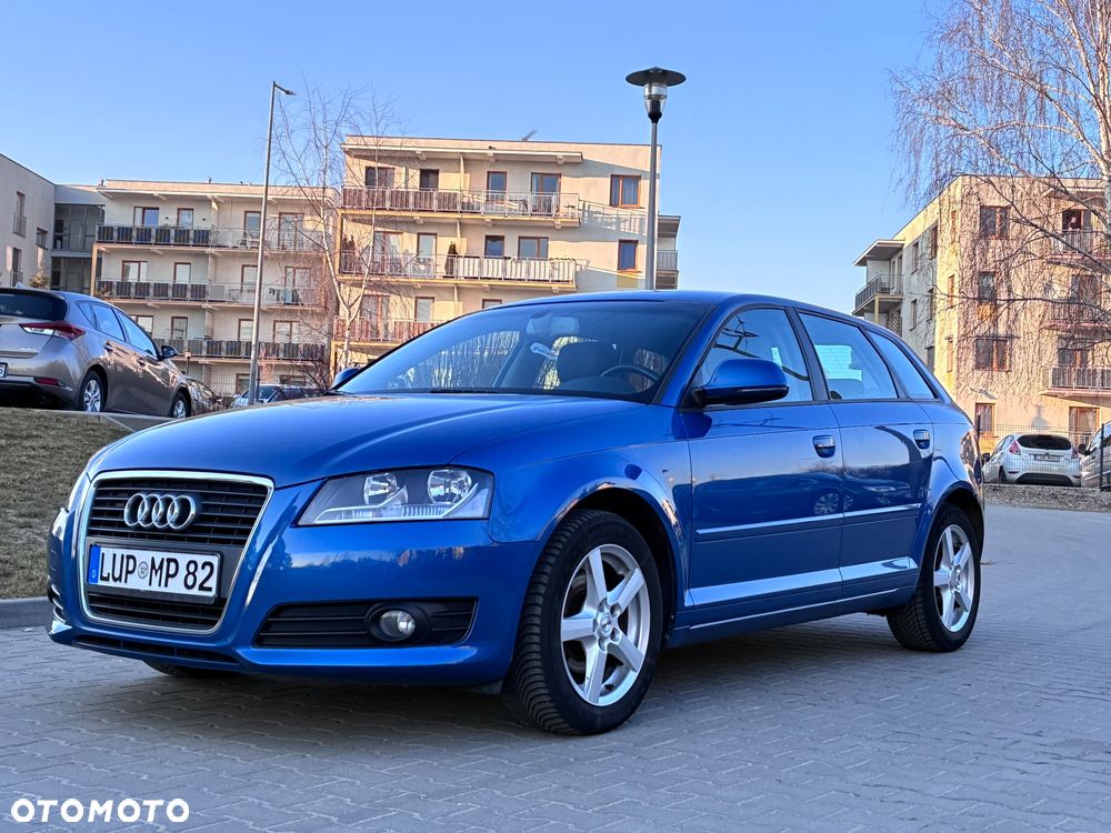 Audi A3 Sportback 1.6 Ambiente - 2