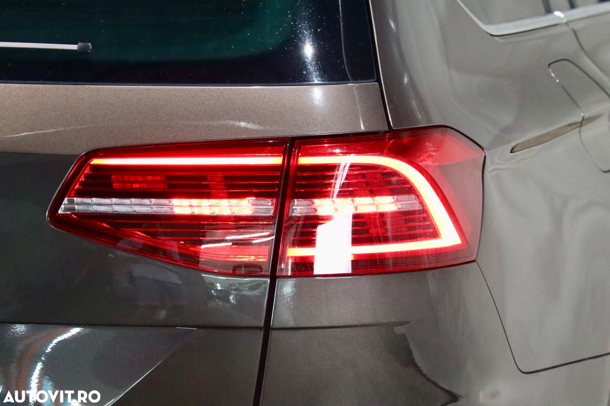 Volkswagen Passat Variant 1.6 TDI (BlueMotion Technology) Comfortline - 36