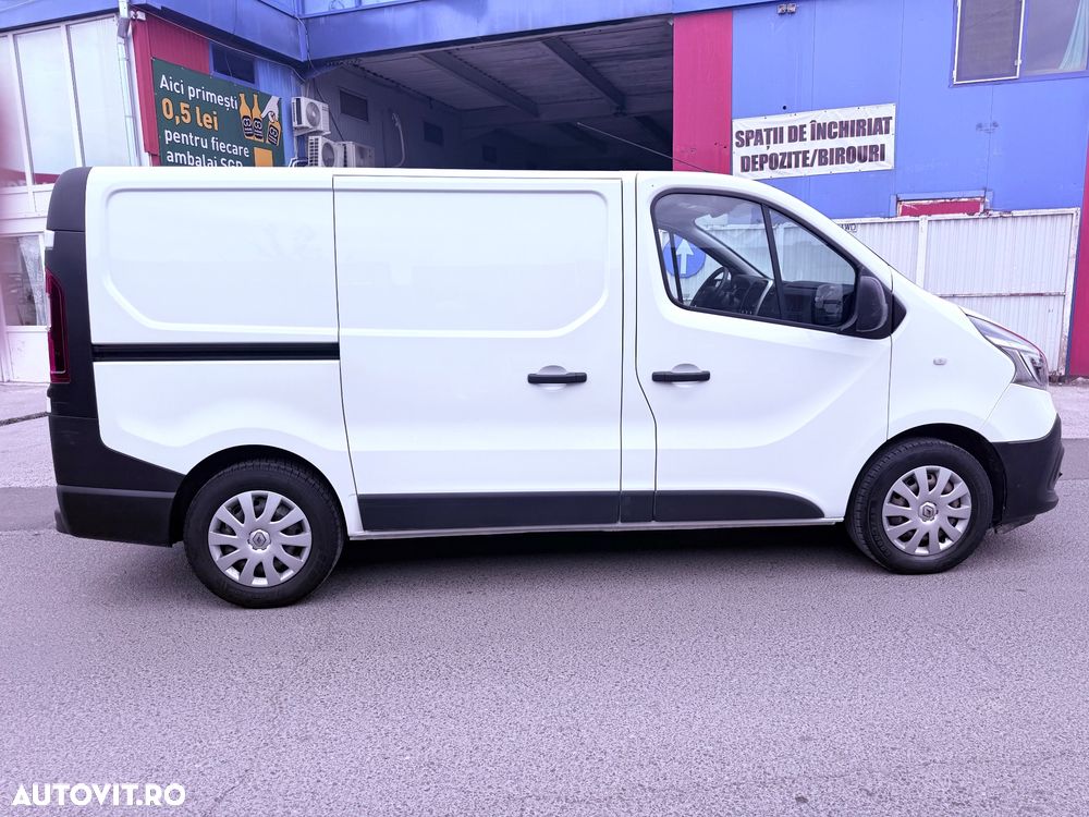 Renault Trafic - 12