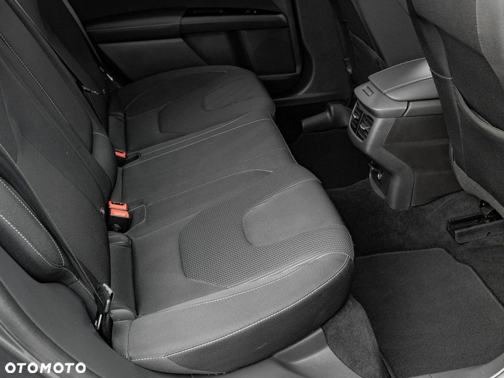 Ford Mondeo - 29