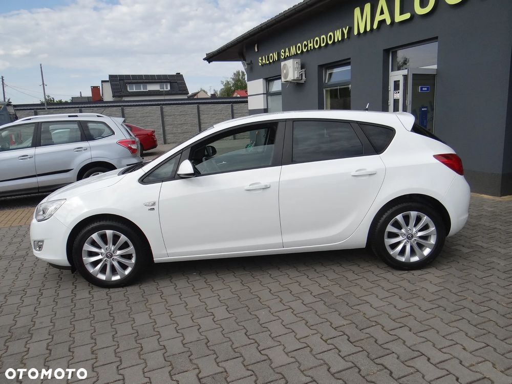 Opel Astra - 10