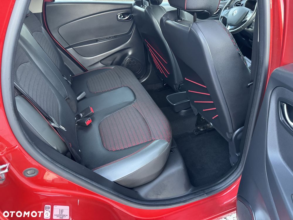 Renault Captur 1.2 TCe Helly Hansen EDC - 31