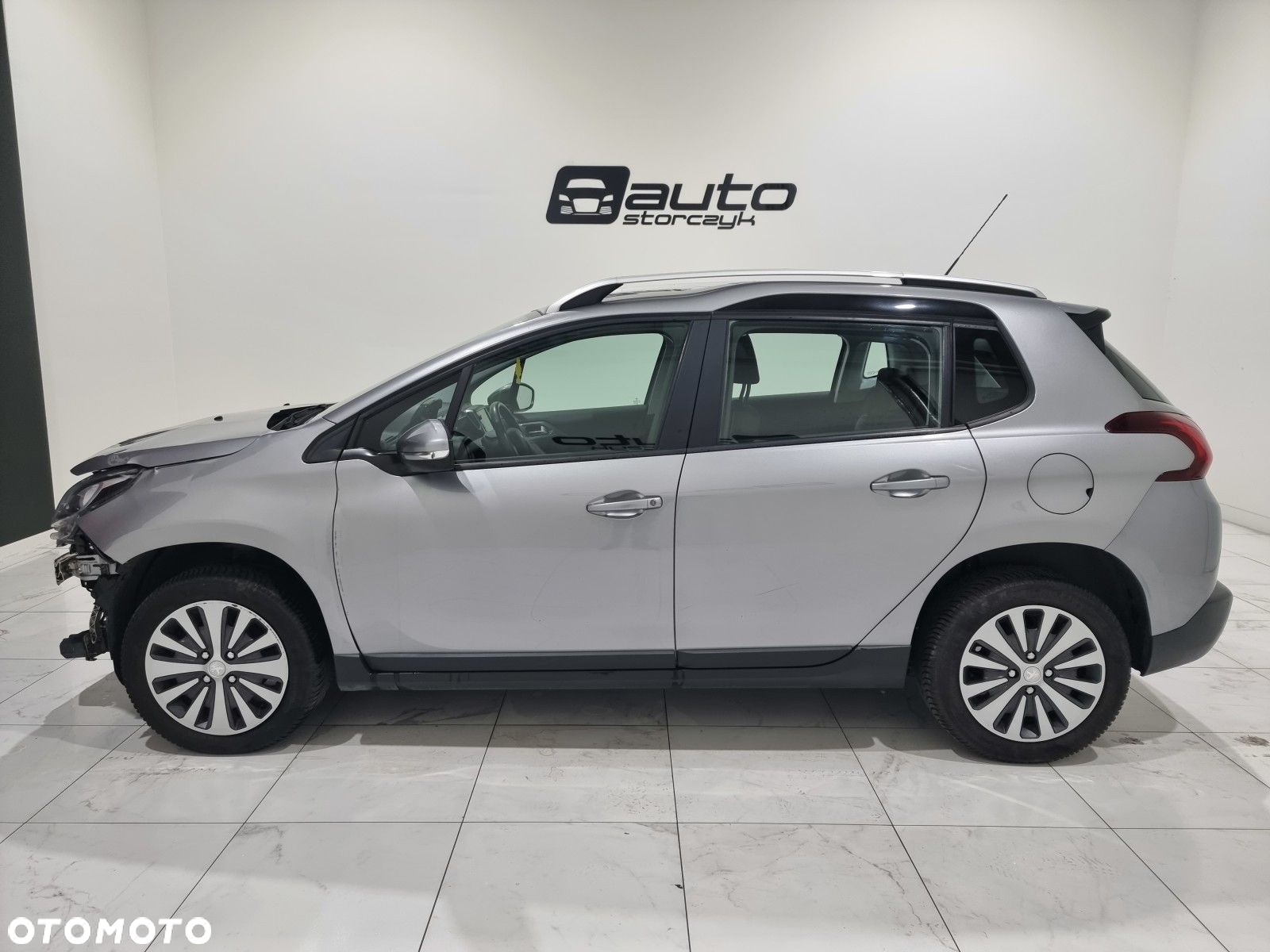 Peugeot 2008 - 8