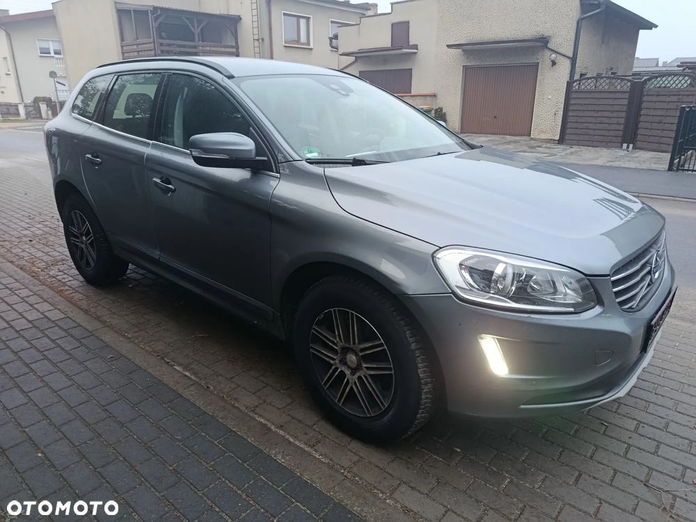 Volvo XC 60 D3 Geartronic Momentum - 2