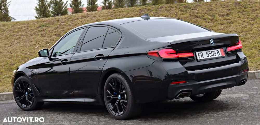 BMW Seria 5 530e Aut. - 8