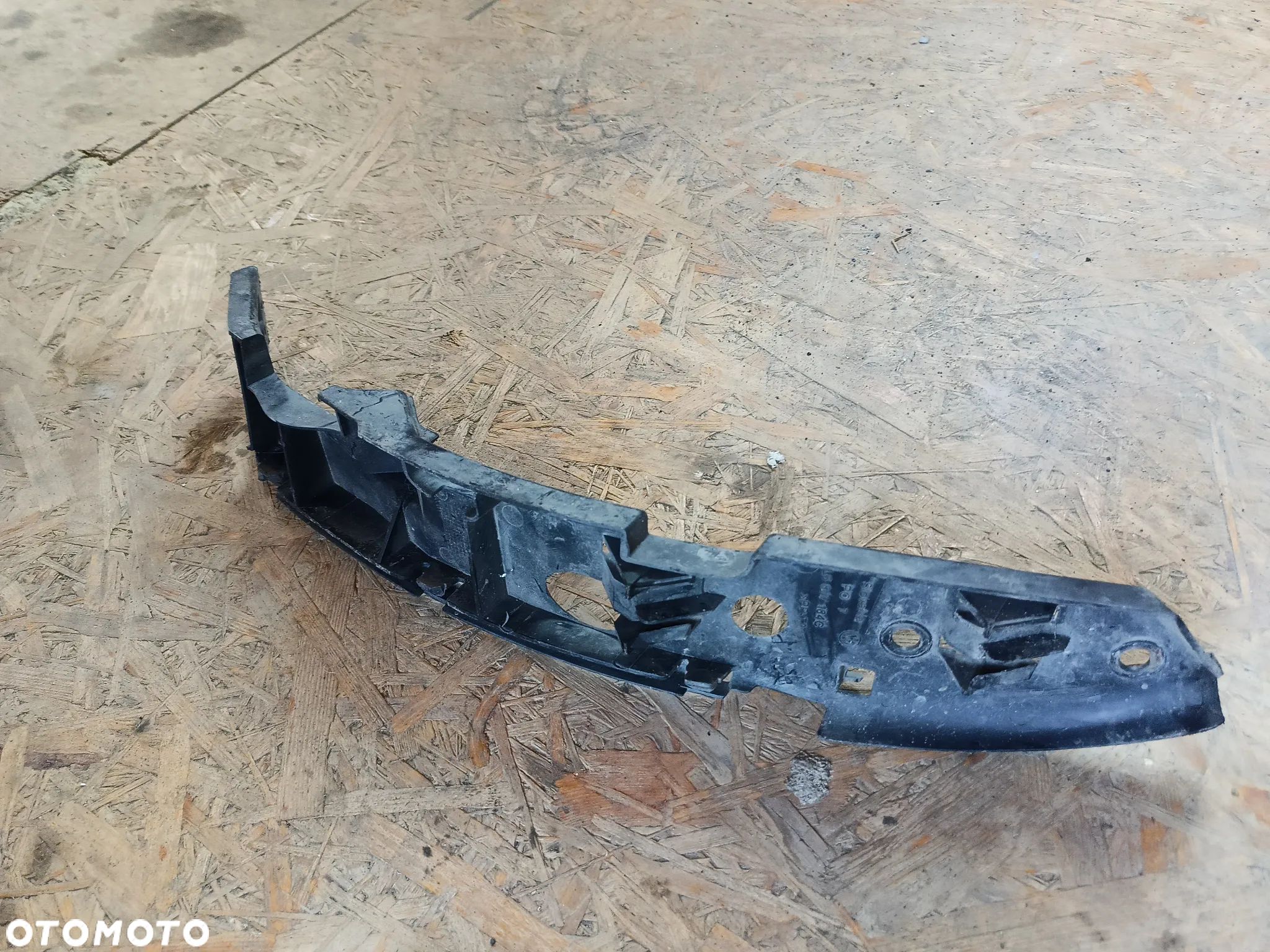 Volkswagen Touareg I 7L Mocowanie zderzaka prawe, przód prawy 7L6807184C - 1