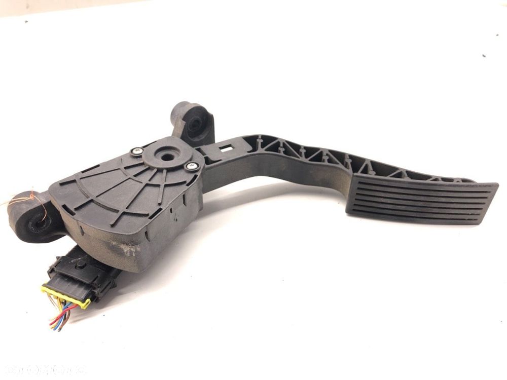 POTENCJOMETR GAZU  KIA VENGA (YN) 2010 - 2022 1.4 CVVT 66 kW [90 KM] benzyna 2010 - 2022 35190-4A501 - 1