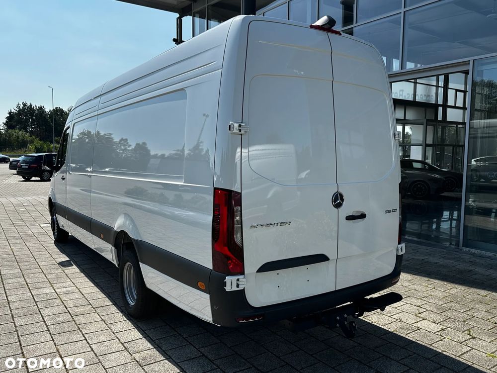 Mercedes-Benz Sprinter - 9