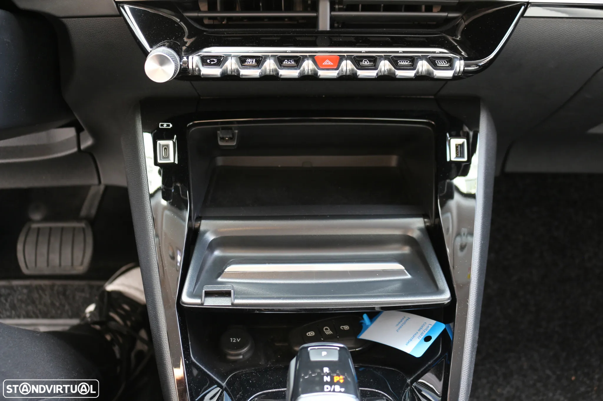 Peugeot e-2008 Allure+ - 35