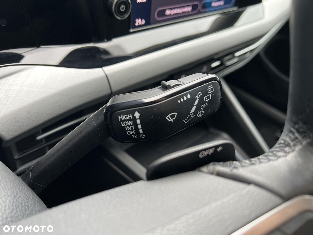 Volkswagen Golf - 12