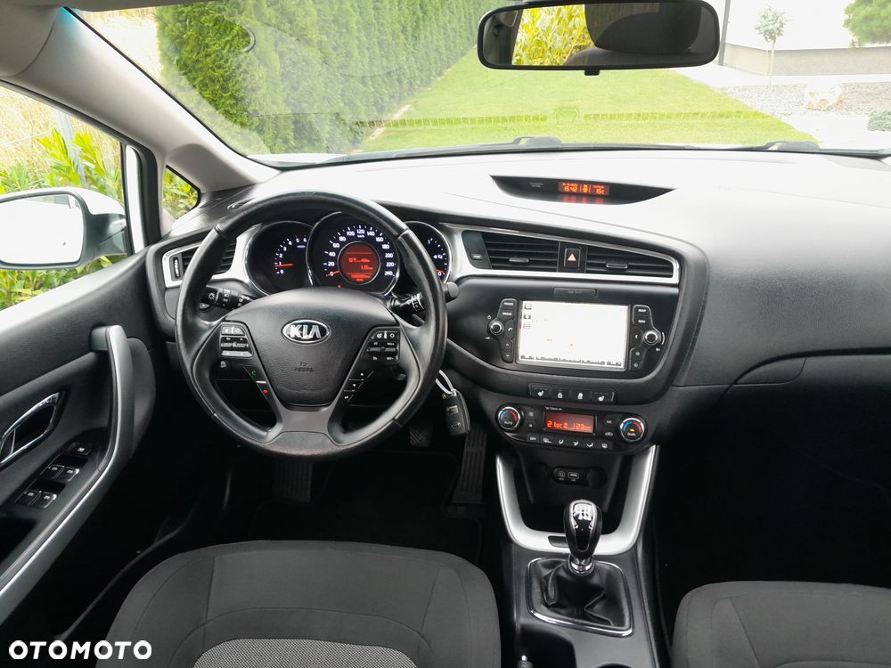 Kia Ceed 1.6 CRDi Spirit - 8