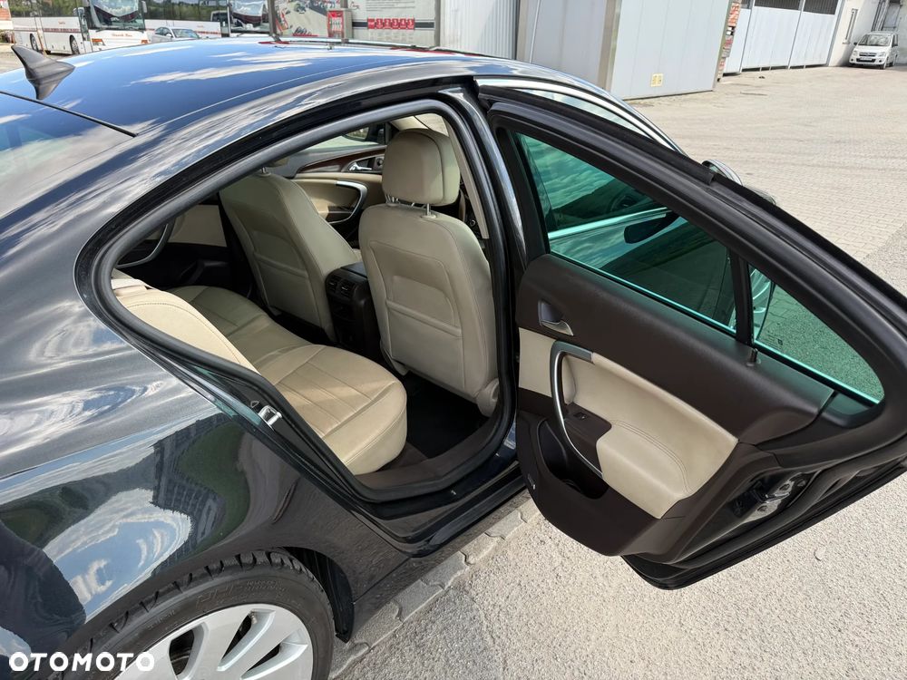 Opel Insignia - 18