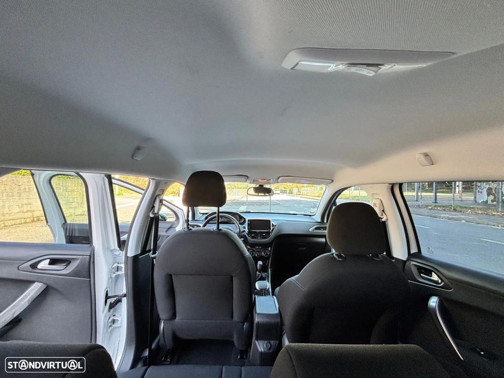 Peugeot 2008 1.2 VTi Allure - 10