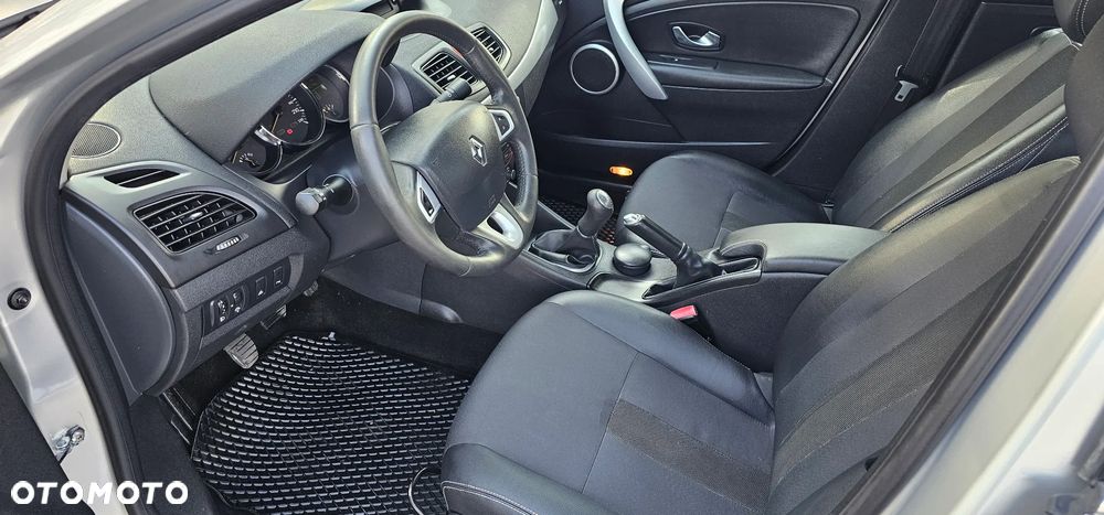 Renault Fluence 1.6 16V 110 Dynamique - 31