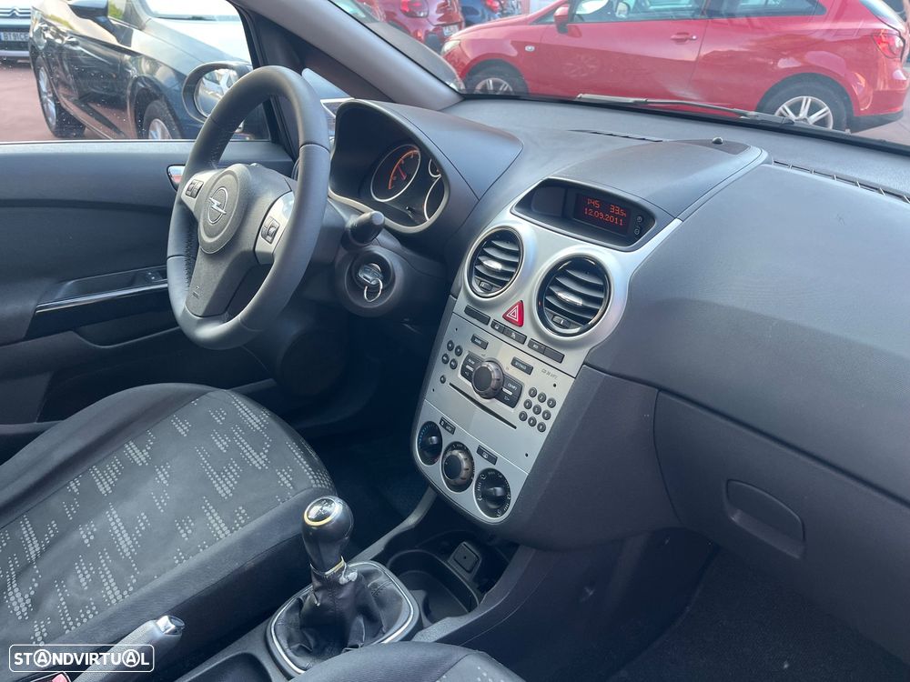 Opel Corsa 1.3 CDTi Enjoy - 10