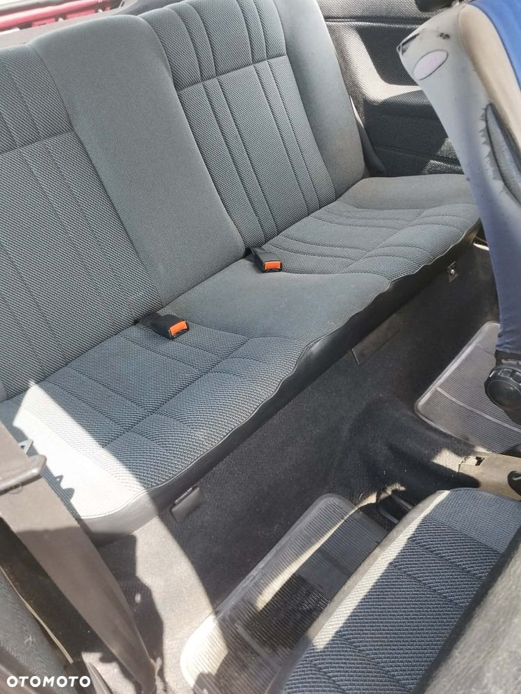 Volkswagen Golf 1.8 CL - 7