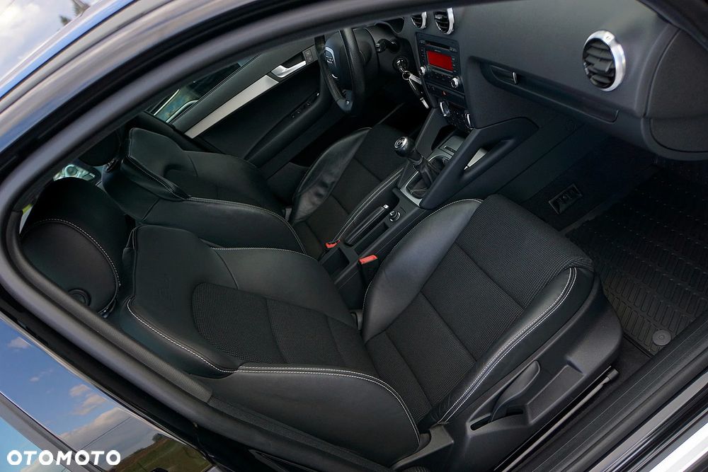 Audi A3 Sportback 2.0 TDI DPF S line Sportpaket plus - 26
