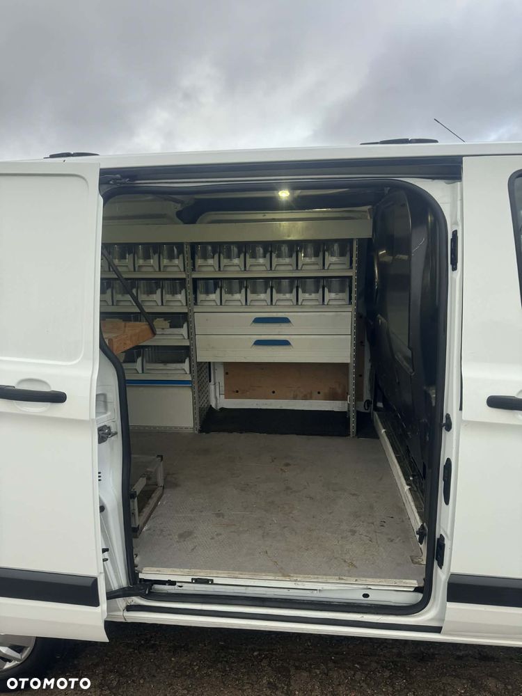 Ford TRANSIT CUSTOM - 15