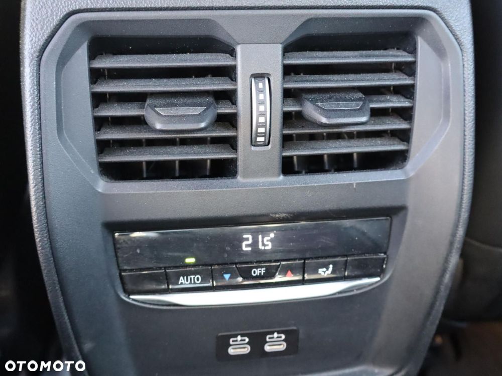 BMW Seria 3 330e M Sport sport - 17