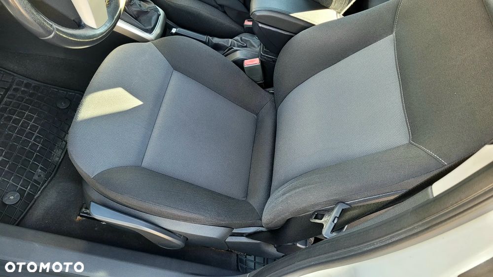 Opel Astra III 1.7 CDTI - 26