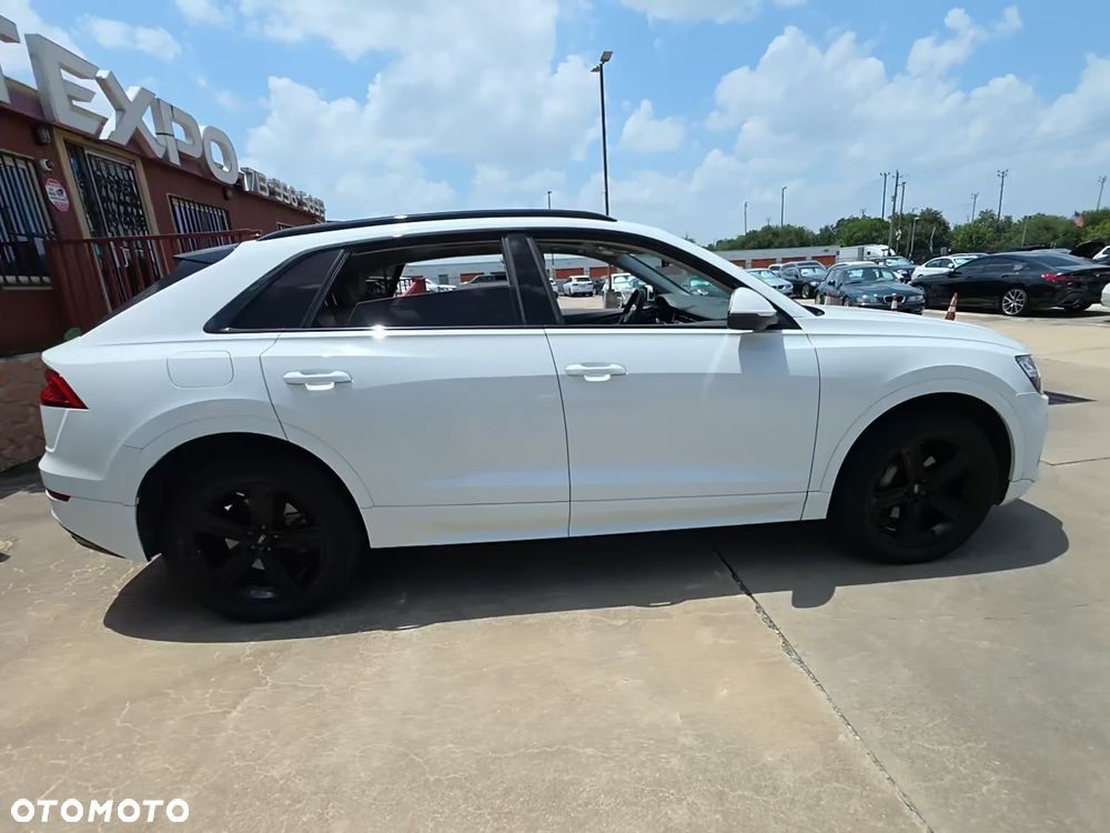Audi Q8 55 TFSI mHEV Quattro Tiptronic - 4