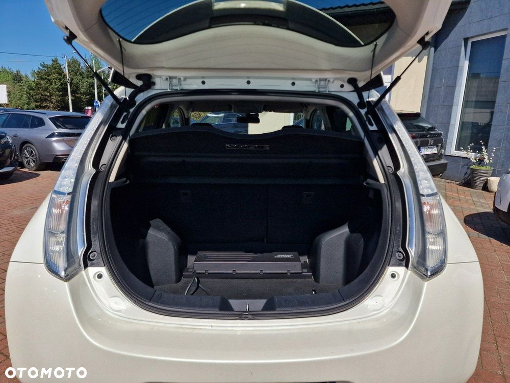 Nissan Leaf 24kWh Tekna - 17