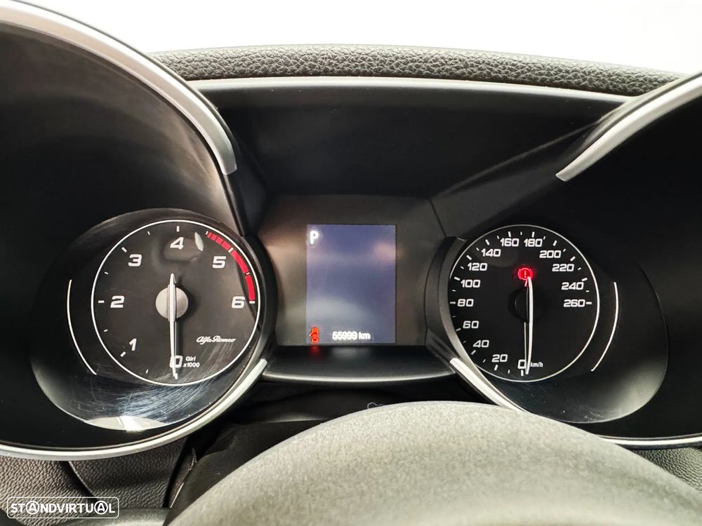 Alfa Romeo Giulia 2.2 D Super AT8 - 21
