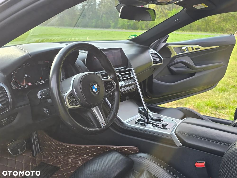 BMW Seria 8 - 21