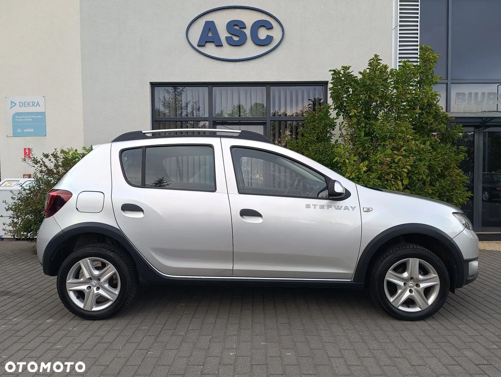 Dacia Sandero Stepway 0.9 TCe Laureate - 2