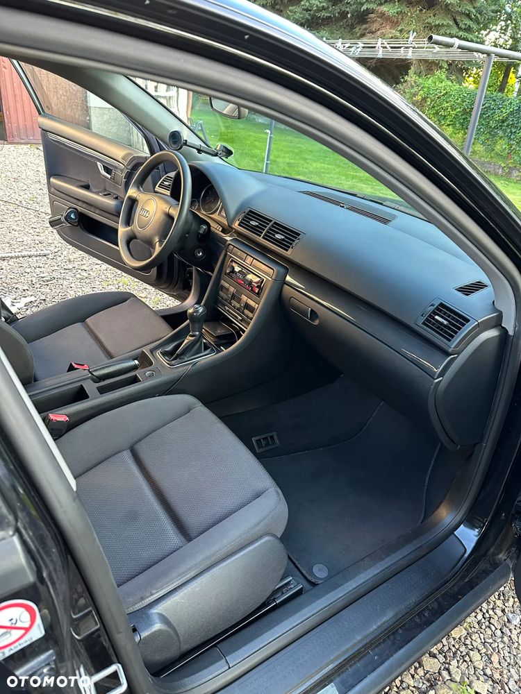 Audi A4 Limousine 2 - 8