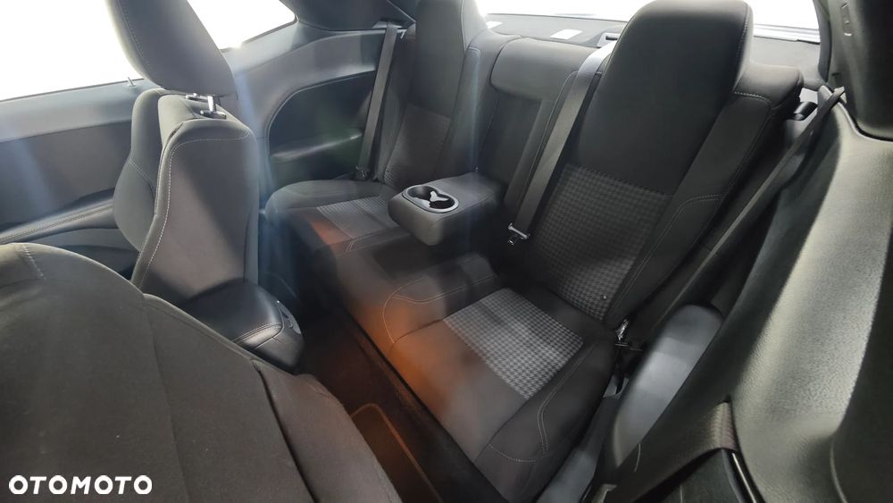 Dodge Challenger - 27